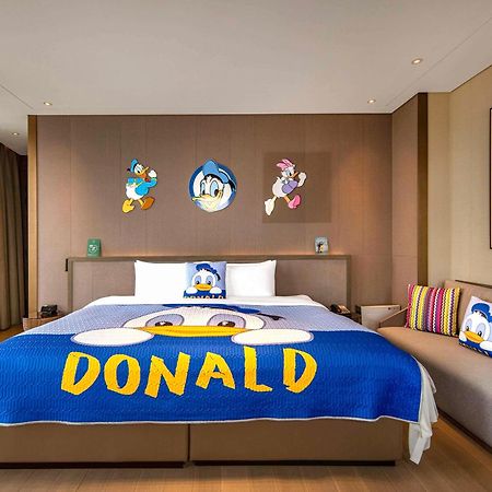 Novotel Shanghai Clover Екстер'єр фото