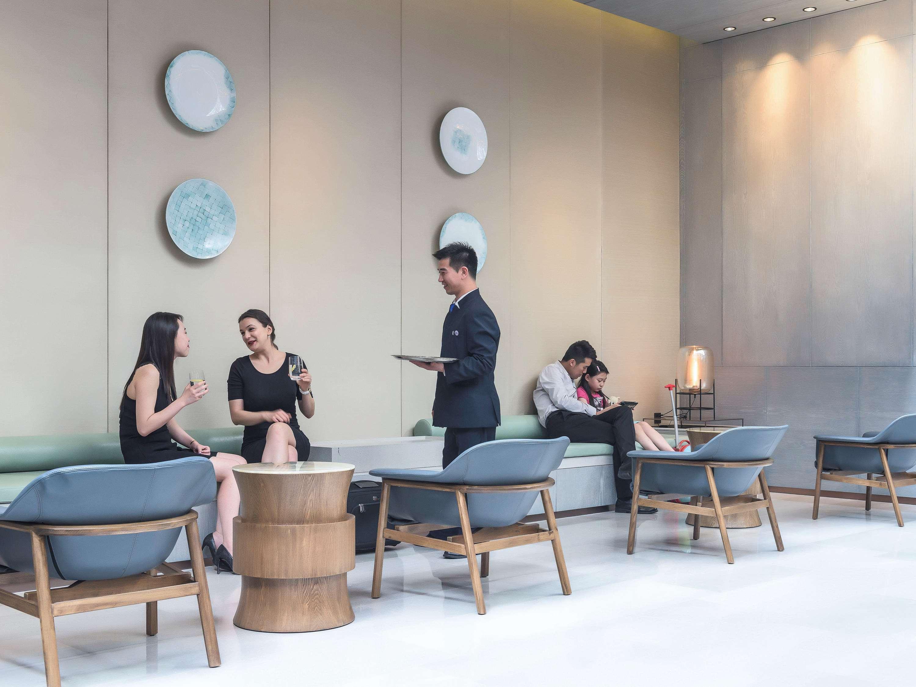 Novotel Shanghai Clover Екстер'єр фото