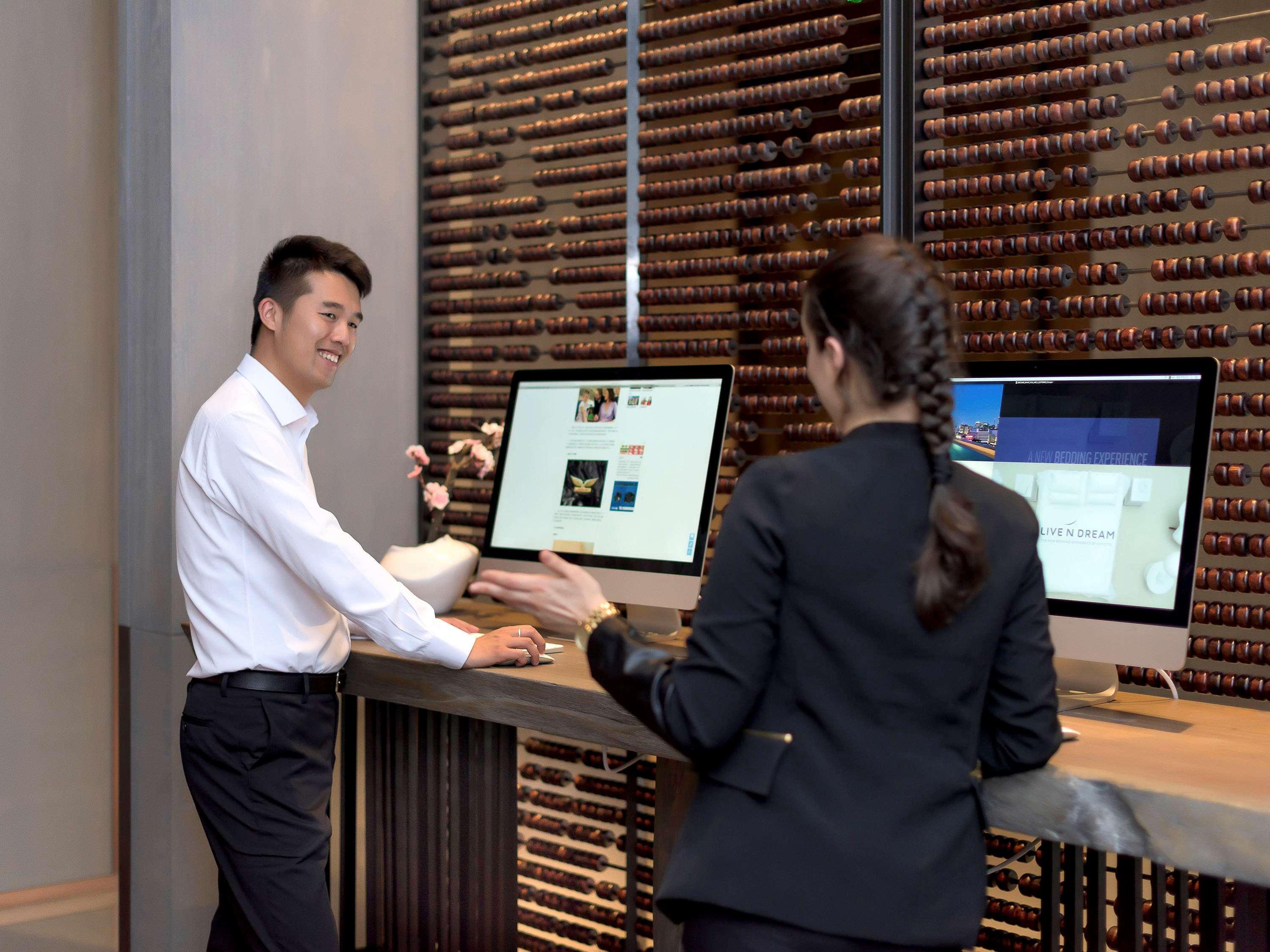 Novotel Shanghai Clover Екстер'єр фото