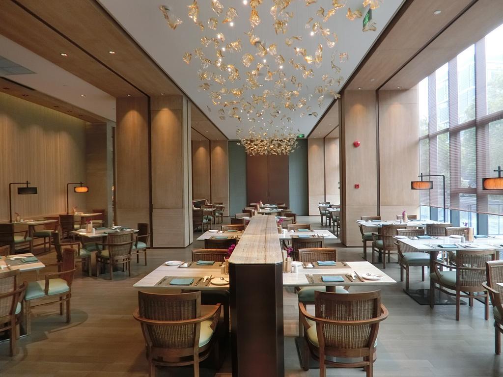 Novotel Shanghai Clover Екстер'єр фото