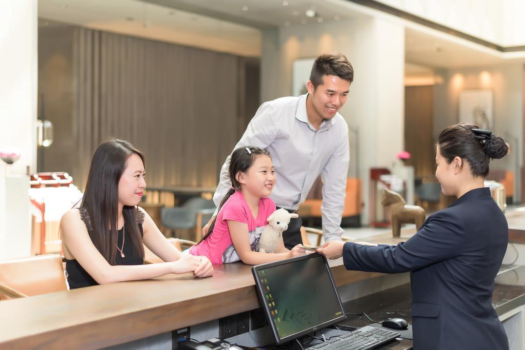 Novotel Shanghai Clover Екстер'єр фото